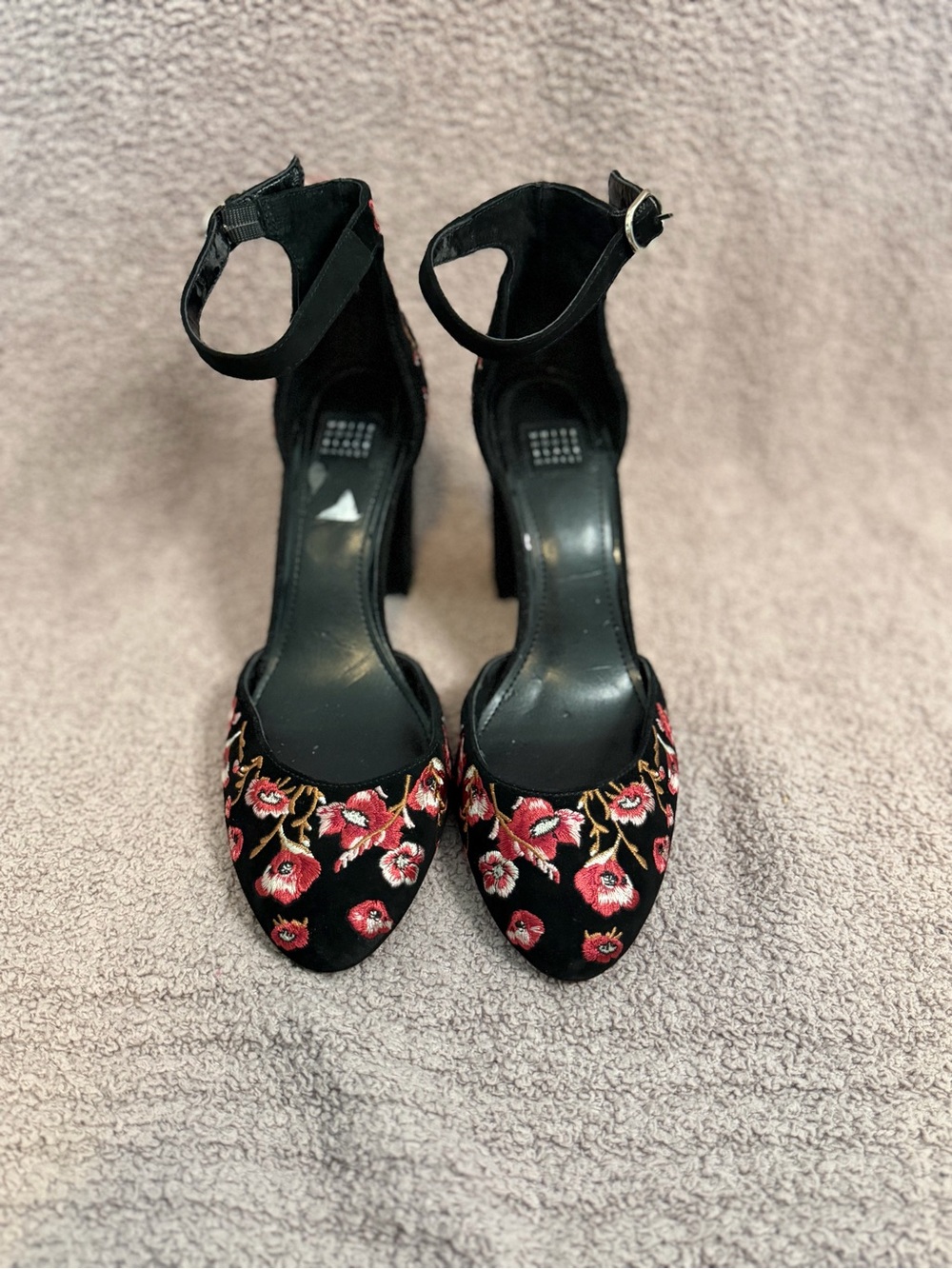 White House Black Market Piper Floral Embroidered Heels Size 8M